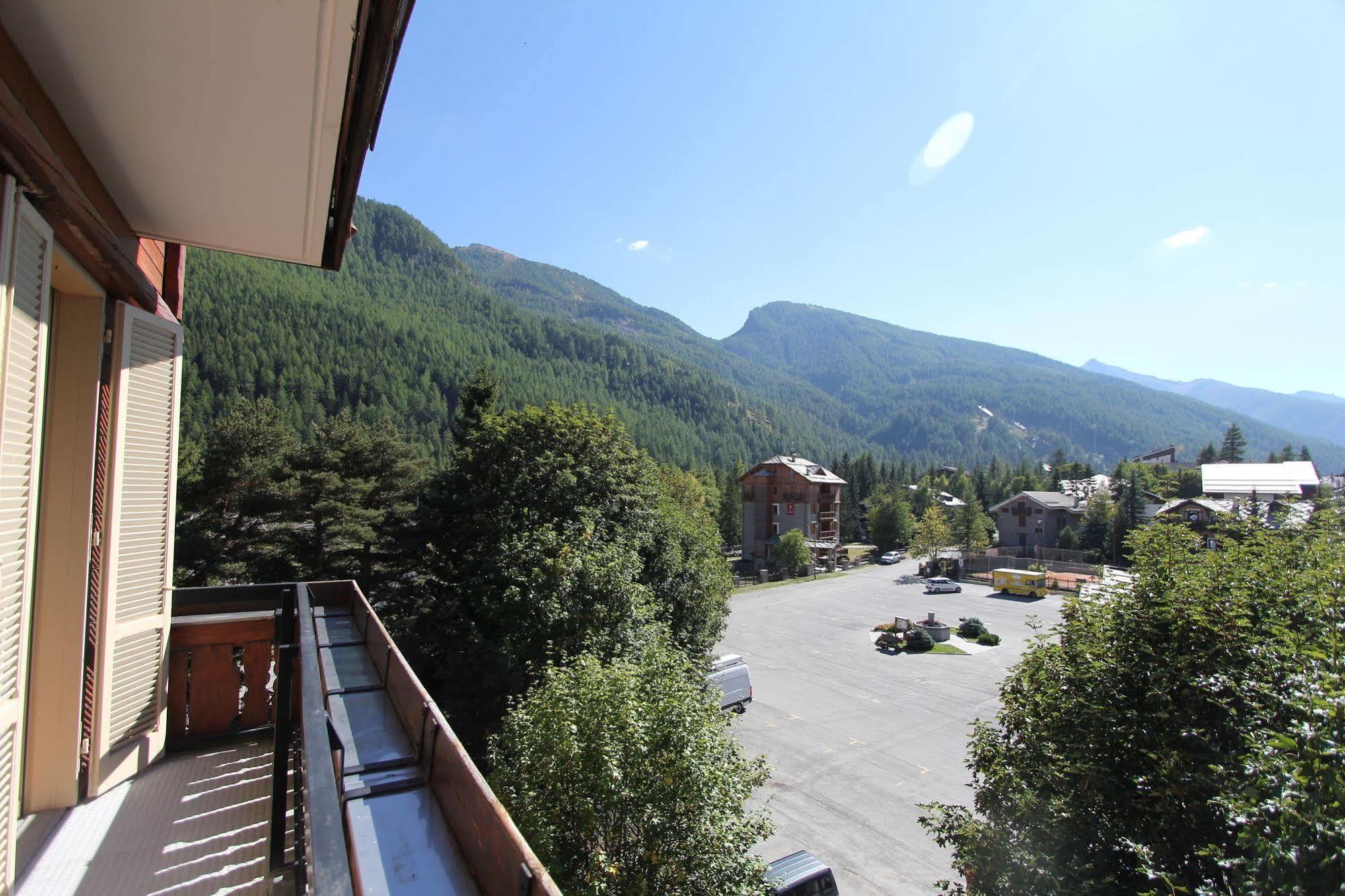 Residence Albergian Pragelato Exterior foto